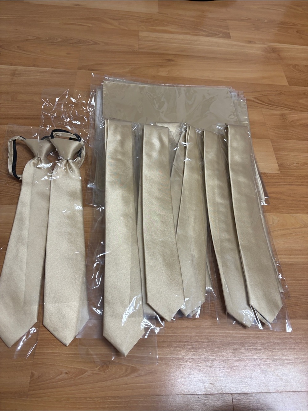 Men's Satin Champagne Gold Necktie and Hankie bundle